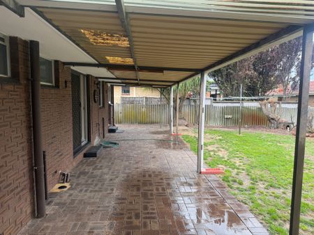 Neat As a Pin Home in Quiet Pocket. - Photo 4