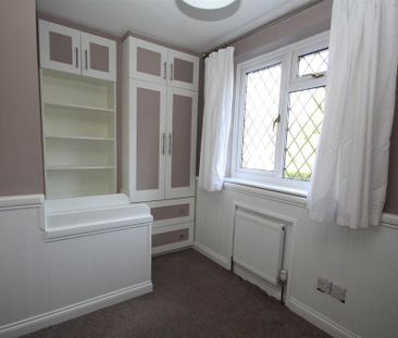 3 bedroom terraced house to rent - Photo 4