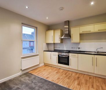 1 bedroom Flat To Let - Photo 3