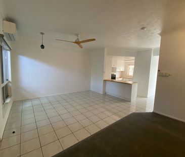 11/50 Kern Brothers, Kirwan QLD 4817 - Townhouse For Rent | Domain - Photo 1