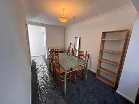 4 bedroom terraced house to rent - Photo 4