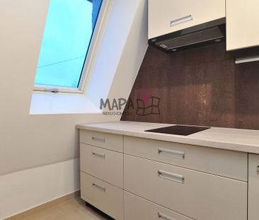 Kawalerka świeżo po remoncie - Zdjęcie 4