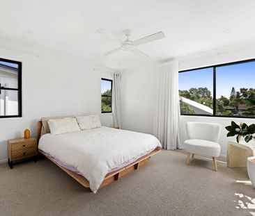 Coastal Family Home - Photo 3