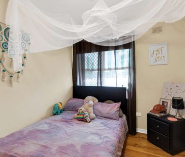 Spacious 4-Bedroom Family Home in Elizabeth Downs! - Photo 6