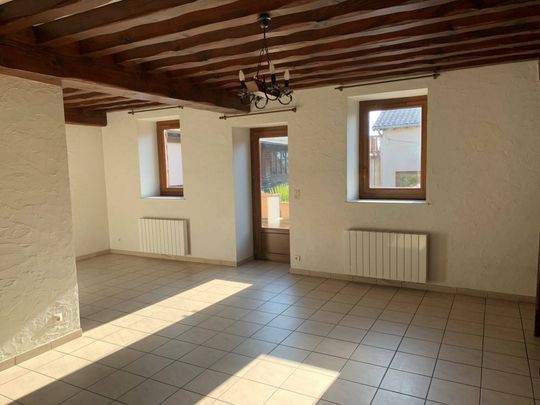 Location maison ancienne 4 pièces 93 m² à Chavanay (42410) - Photo 1