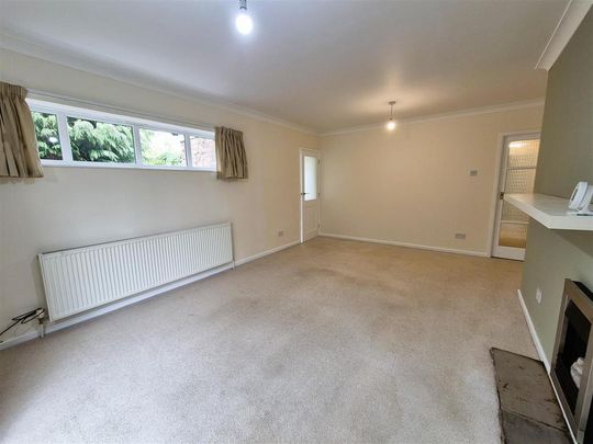 2 bedroom bungalow to rent - Photo 1
