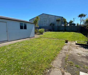 Move-In Ready on Balmoral Drive! - Photo 1