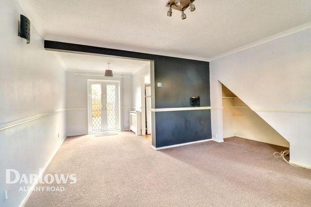 3 bedroom end of terrace house to rent - Photo 1