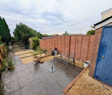 2 bedroom terraced house to rent - Photo 4