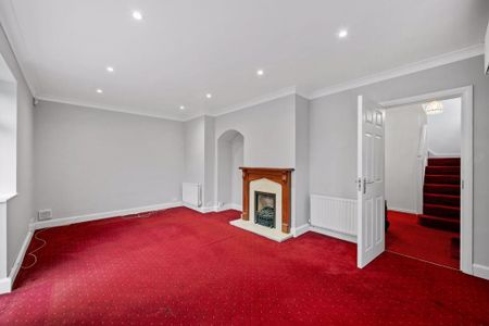 4 bedroom detached house to rent - Photo 2