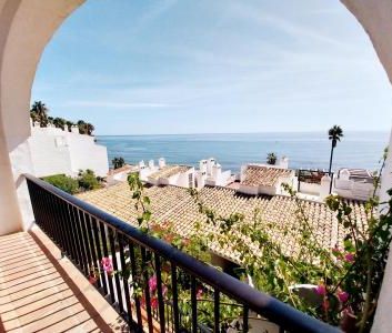 Spacious duplex apartment in a beachfront development - NON-RENEWAB... - Foto 1