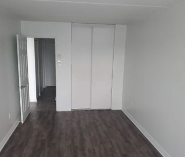 Très Bel Appartement 3 1/2 à Louer - Boulevard Des Sources - DDO - ... - Photo 1