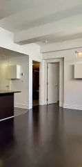 1 room apartment of 58m² in Montreal - Photo 1