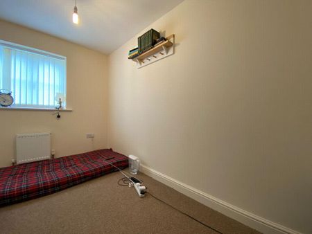 3 bedroom semi-detached house to rent - Photo 4