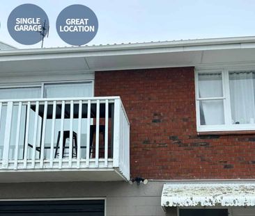 Single Garage & Great Location! - Photo 4