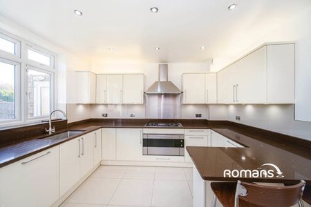 Chatsworth Avenue, Winnersh, Wokingham, RG41 - Photo 2