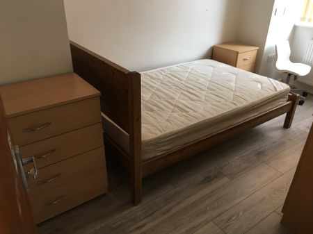 9 Exeter Road - Photo 2