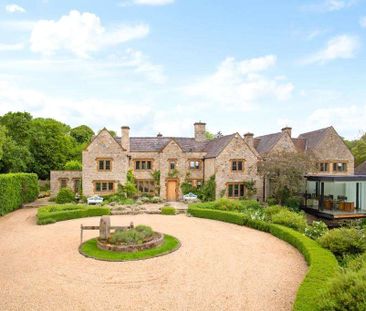 Unique family home in the north Cotswold village of Dorsington. - Photo 2