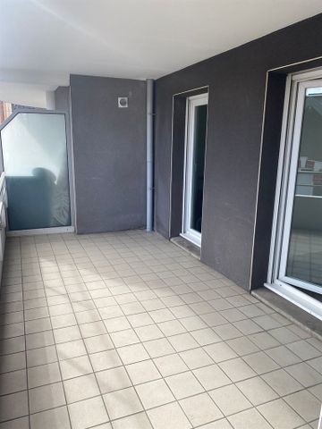 Location Appartement 2 pièces 48m² CLERMONT FERRAND 63000 - Photo 2