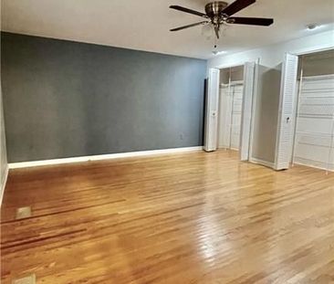 For Lease - 867 Viscount Road Unit# MAIN LEVEL & SECOND FLOOR, Lond... - Photo 2