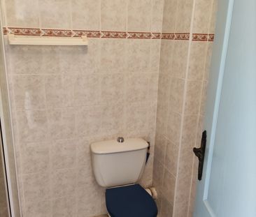 a LOUER – Appartement F2 avec parking privatif – Bollène - Photo 3