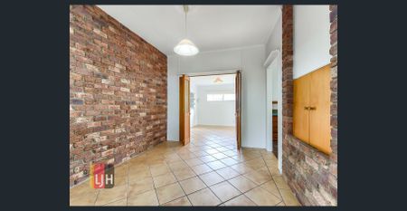 2 BEDROOM + STUDY + RUMPUS WITH AIR CONDITIONING! - Photo 3