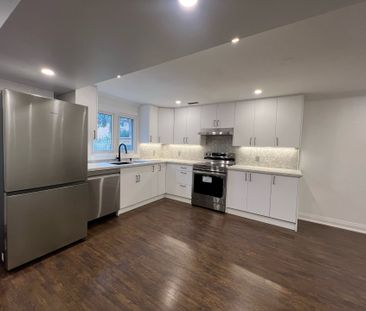 For Lease - 17 Hyde Park Drive Unit# BASEMENT, Richmond Hill, Ontario - Photo 1