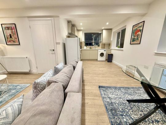 4 Bed Semi-Detached House, Rose Green, BS5 - Photo 1