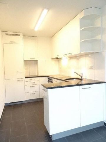 Moderne 4.5-ZW à 78 m² zuoberst im 3. OG - Photo 5