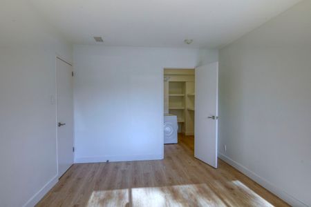 3555 Cote-des-Neiges Road - Photo 5