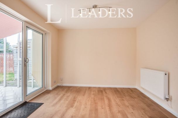 4 bedroom detached to rent North Worcester Location - Longfellow Road, Worcester, WR3 - Photo 1