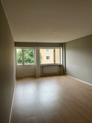 Kalkugnsvägen, Finspång - Photo 2