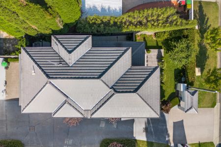 Elegant and Easy-Care Living in a Desirable Bowral Pocket - Photo 3