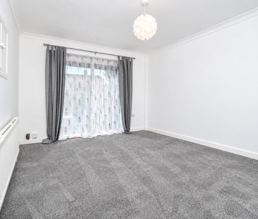 Main Street, Allerton Bywater, Castleford - Photo 2