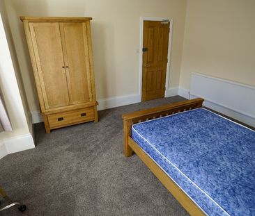 Room in a Shared House, Bernard Street, SO14 - Photo 5