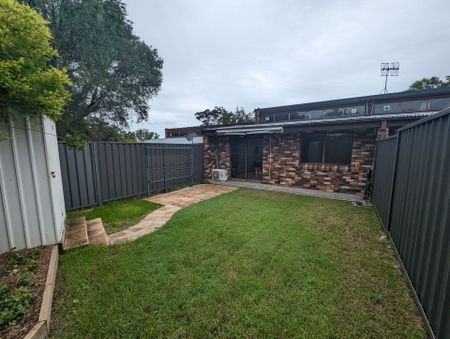 Stylish Modern Villa - Photo 3