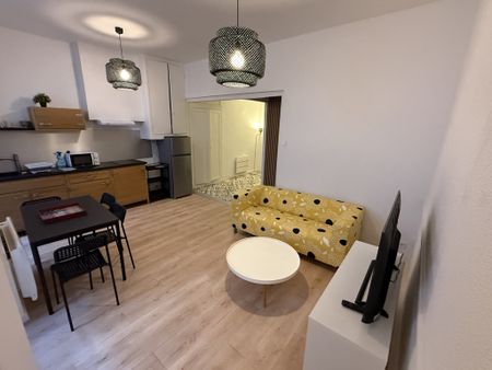 Location Appartement 2 pièces 45m² PERPIGNAN 66000 - Photo 2