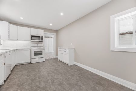 For Lease - 4445 Simcoe Street, Niagara Falls, Ontario - Photo 3