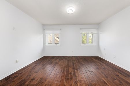 For Lease - 100 Coburg Crescent, Richmond Hill, Ontario - Photo 3