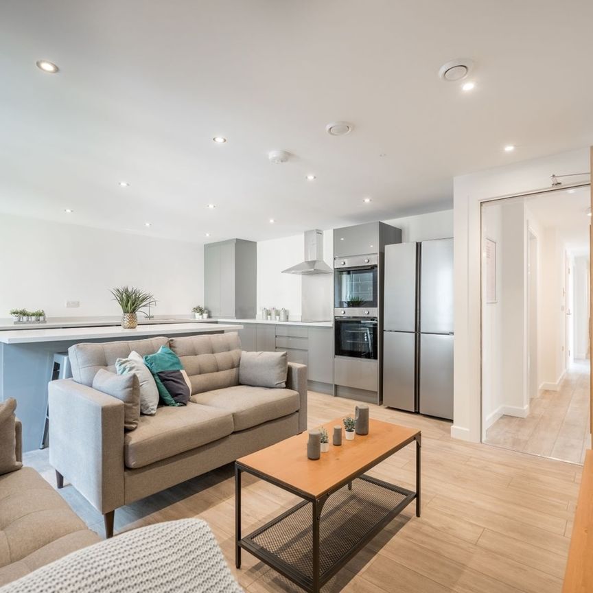 5 Bed Flat, Anglo Works, S1 - Photo 1