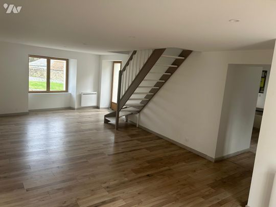 MAISON DE BOURG ENTIEREMENT RENOVEE AVEC JARDIN - Photo 1