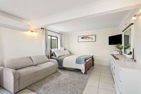 Enviable Location & Lifestyle with Granny Flat - Photo 3