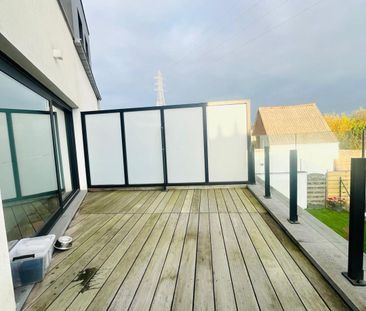 APPARTEMENT MET 2 SLPK, TERRAS EN GARAGE. - Foto 2