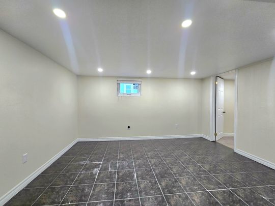 For Lease - 4151 Portage Road, Niagara Falls, Ontario - Photo 1