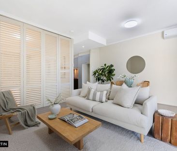 MGM MARTIN - ONE BEDROOM APARTMENT - Photo 1