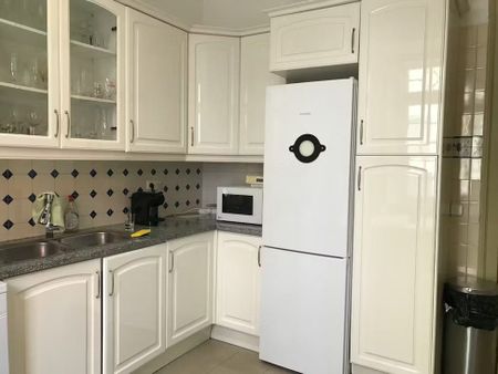 Avenida Doutor Magalhães Lima, Lisbon, Lisbon 1000-197 - Photo 3