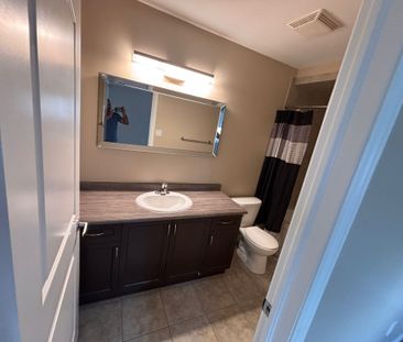For Lease - 380 lake Street Unit# 22, Grimsby, Ontario - Photo 6