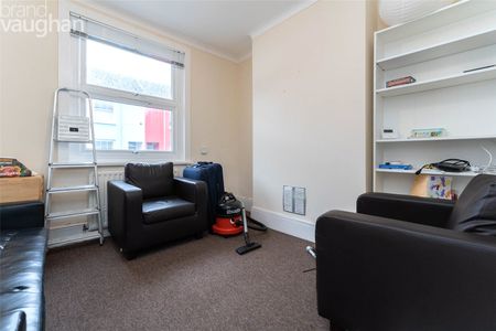 3 bedroom terraced maisonette to rent - Photo 2