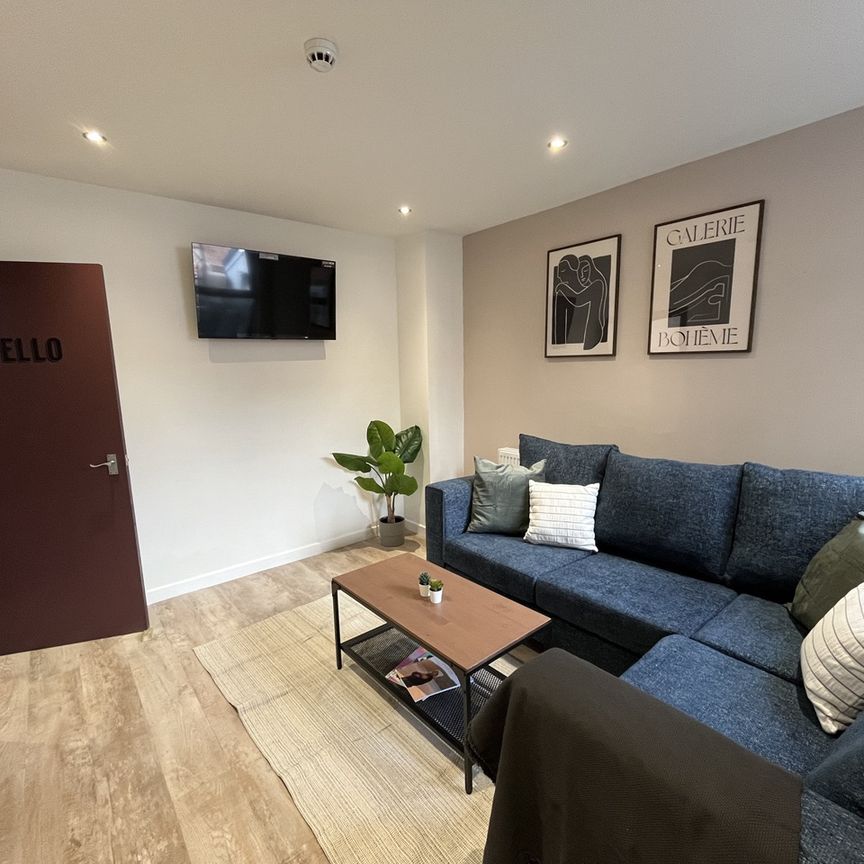 5 Bed Terraced House, Kensington, L7 - Photo 1