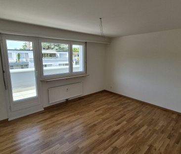 Attraktive 3.5 Zimmer Dachwohnung in Allschwil - Photo 3